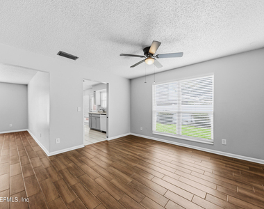 3034 Townsend Boulevard - Photo Thumbnail 6