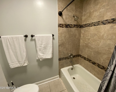 11163 Caroline Crest Drive - Photo Thumbnail 15