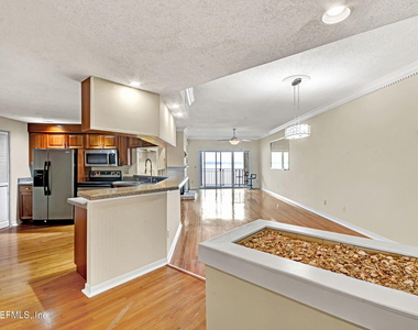 2099 Winterbourne - Photo Thumbnail 2