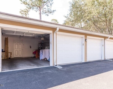 13727 Richmond Park Drive - Photo Thumbnail 31