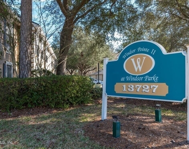 13727 Richmond Park Drive - Photo Thumbnail 34