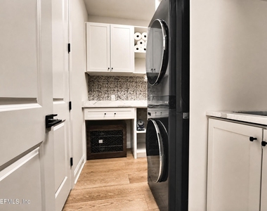 65 Cool Springs Avenue - Photo Thumbnail 21