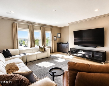 65 Cool Springs Avenue - Photo Thumbnail 27