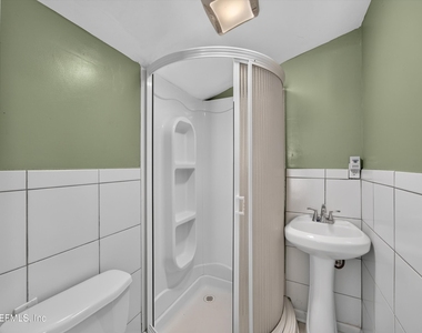 2841 Ernest Street - Photo Thumbnail 12