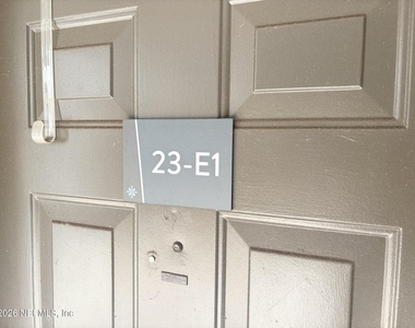 355 Monument Road - Photo Thumbnail 10