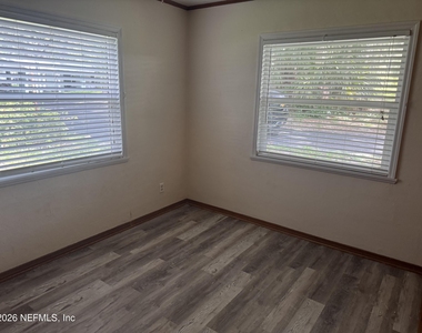 1464 Se County Road 21b - Photo Thumbnail 8