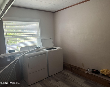 1464 Se County Road 21b - Photo Thumbnail 9