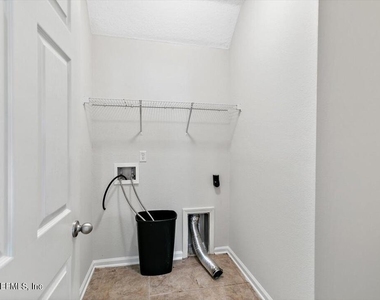 1424 Royal Dornoch Drive - Photo Thumbnail 13