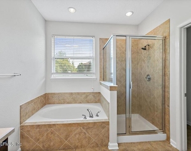 1424 Royal Dornoch Drive - Photo Thumbnail 12