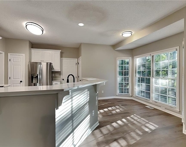 215 Boca Ciega Court - Photo Thumbnail 5