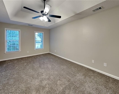 215 Boca Ciega Court - Photo Thumbnail 8
