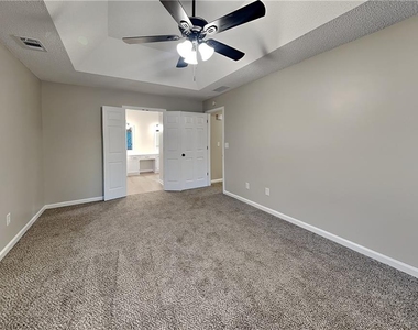 215 Boca Ciega Court - Photo Thumbnail 9