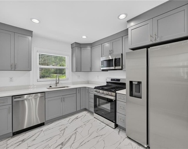 700 Ferris Street Sw - Photo Thumbnail 20