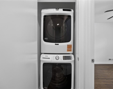 700 Ferris Street Sw - Photo Thumbnail 8