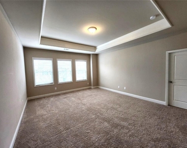 2722 Pearl Ridge Trace - Photo Thumbnail 11