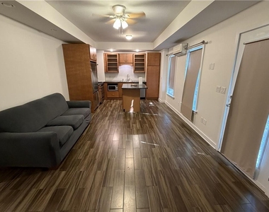 2216 Plantation Lane - Photo Thumbnail 2