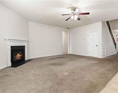 2138 Dodson Woods Drive - Photo Thumbnail 6
