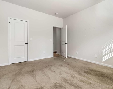 2138 Dodson Woods Drive - Photo Thumbnail 13