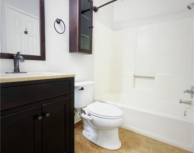 1330 Ridgecrest Lane Se - Photo Thumbnail 14