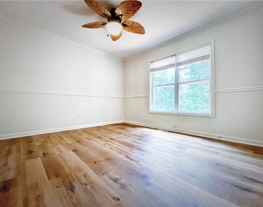 1330 Ridgecrest Lane Se - Photo Thumbnail 11