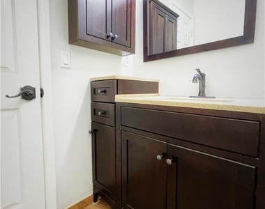 1330 Ridgecrest Lane Se - Photo Thumbnail 16