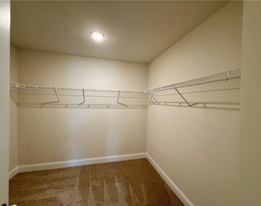 3811 Brookburn Park - Photo Thumbnail 10