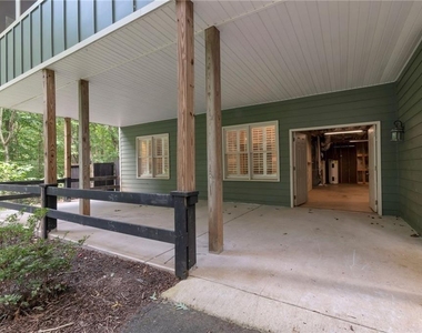 180 Forest Glen Drive - Photo Thumbnail 44