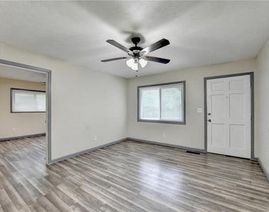 103 Dogwood Ln - Photo Thumbnail 7