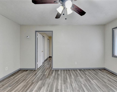 103 Dogwood Ln - Photo Thumbnail 5