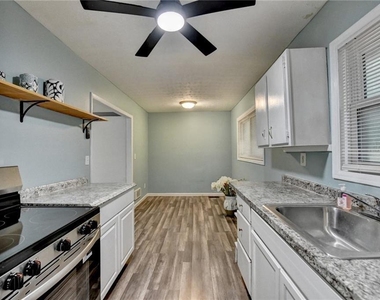 103 Dogwood Ln - Photo Thumbnail 18