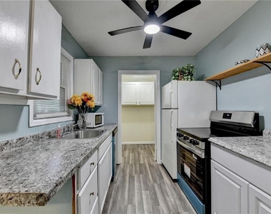 103 Dogwood Ln - Photo Thumbnail 14