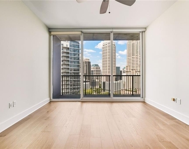 1080 Peachtree Street Ne - Photo Thumbnail 7