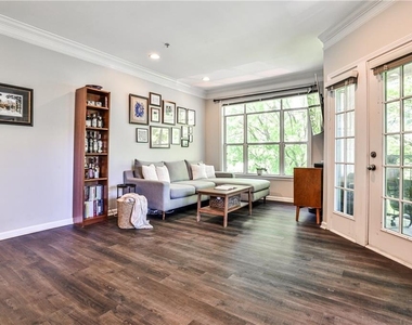 955 Juniper Street Ne - Photo Thumbnail 6