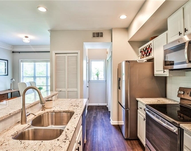 955 Juniper Street Ne - Photo Thumbnail 13
