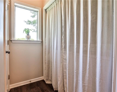 955 Juniper Street Ne - Photo Thumbnail 14