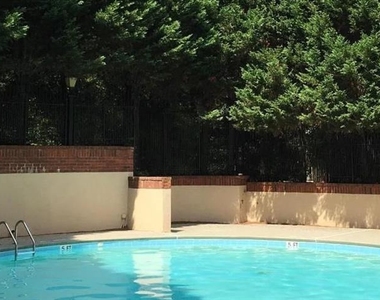 871 Lenox Oaks Circle Ne - Photo Thumbnail 1