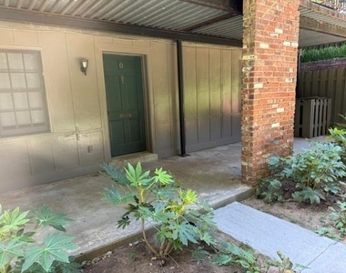 3095 Colonial Way - Photo Thumbnail 1