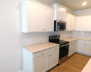 2514 Acacia Walk - Photo Thumbnail 7