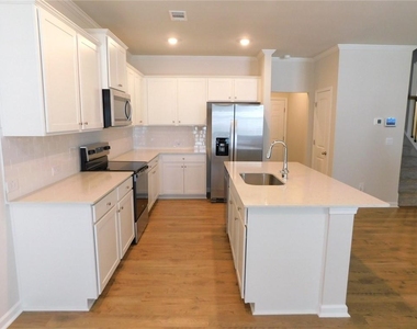 2514 Acacia Walk - Photo Thumbnail 6
