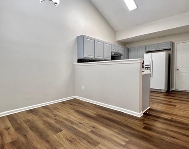 327 Lee Miller Drive - Photo Thumbnail 6