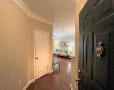 10 Perimeter Summit Boulevard - Photo Thumbnail 2