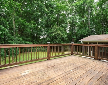 2423 Falcon Court - Photo Thumbnail 8