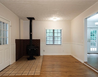 2423 Falcon Court - Photo Thumbnail 10