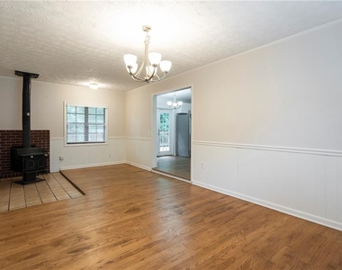 2423 Falcon Court - Photo Thumbnail 11