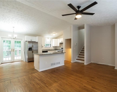 2423 Falcon Court - Photo Thumbnail 3