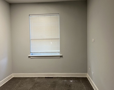 4159 W Fullerton Avenue - Photo Thumbnail 13