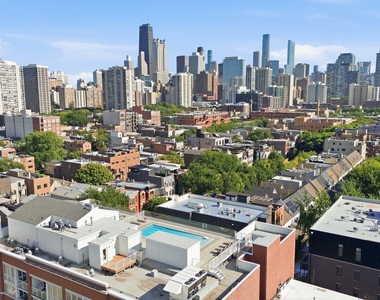 1552 N North Park Avenue - Photo Thumbnail 18
