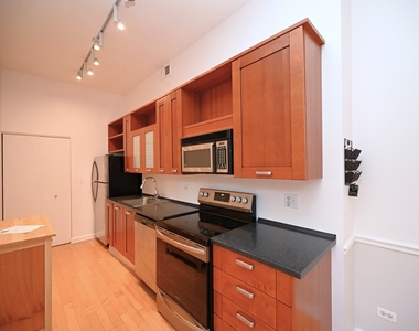 807 Church Street - Photo Thumbnail 12