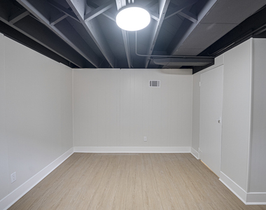219 Spring Avenue - Photo Thumbnail 28