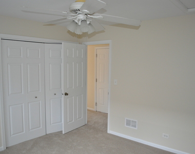 223 S Rush Street - Photo Thumbnail 8
